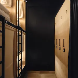  Hostel Westay Capsule